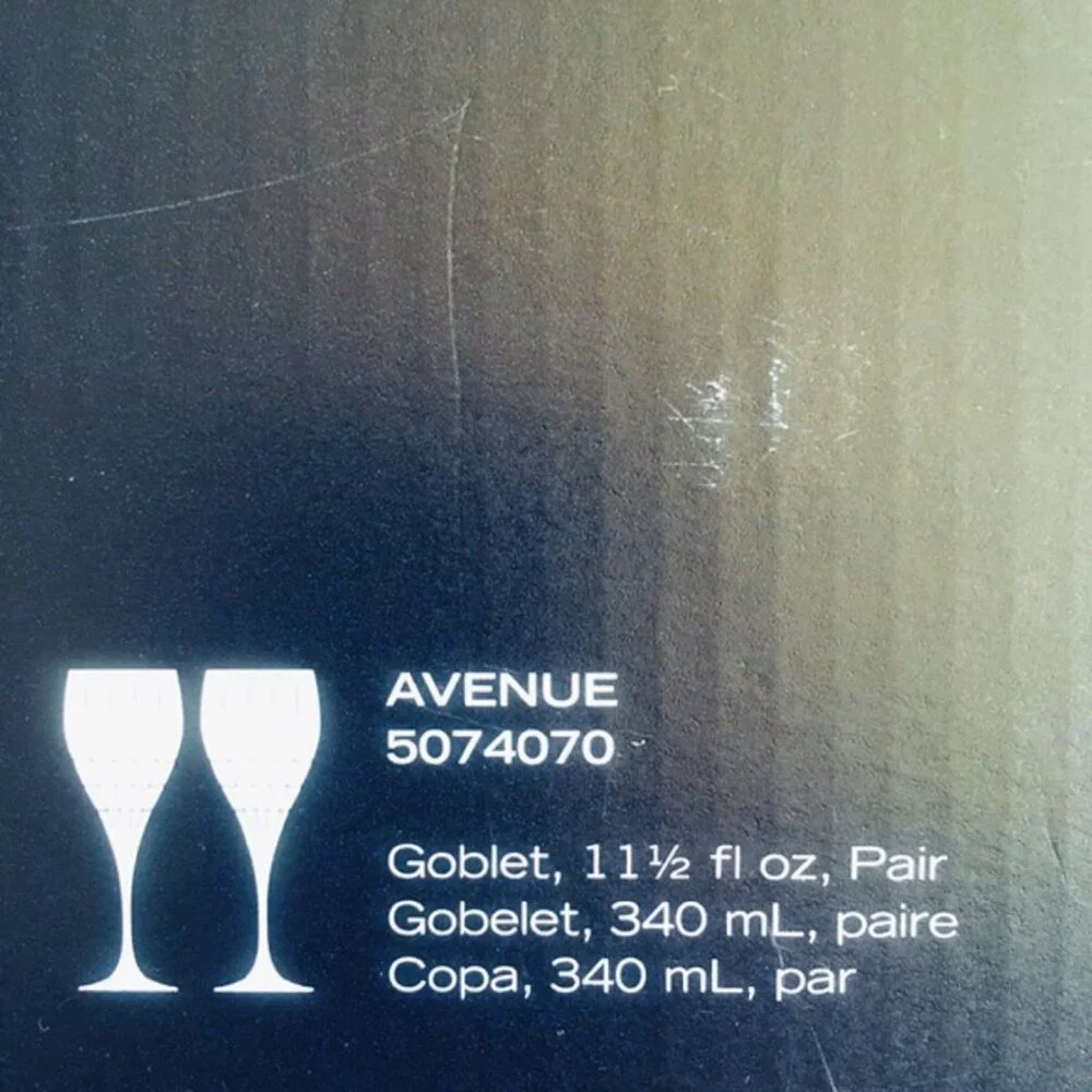 brand new w/ tags Boxed Set of 2 Mikasa Avenue 11.5 oz Goblets / Wine Glasses